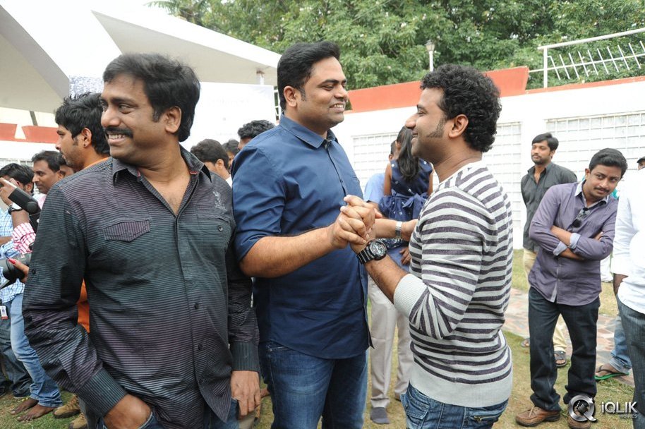 Kumari-21-F-Movie-Opening